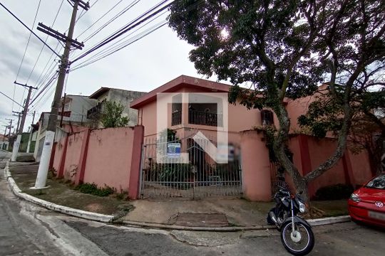 Fachada de casa à venda com 3 quartos, 178m² em Jardim Brasília (zona Leste), São Paulo