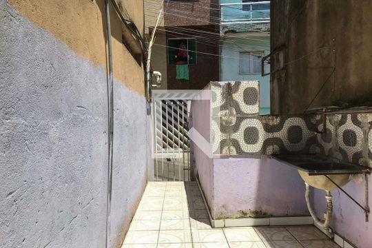 Área de Serviço de casa para alugar com 2 quartos, 70m² em Fazenda Grande do Retiro, Salvador