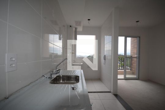 Sala de apartamento para alugar com 1 quarto, 33m² em Vista Alegre, Rio de Janeiro