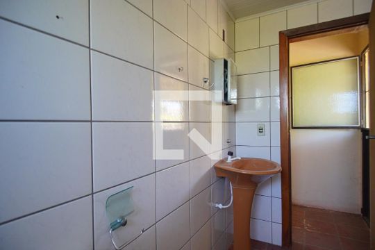 Banheiro  de casa para alugar com 1 quarto, 60m² em Primavera, Novo Hamburgo