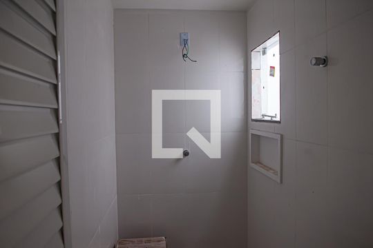 banheiro de casa à venda com 2 quartos, 65m² em Taquara, Rio de Janeiro