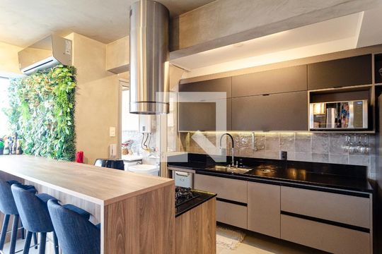 Cozinha de apartamento à venda com 2 quartos, 67m² em Vila Santa Catarina, São Paulo