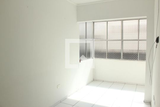Sala de apartamento para alugar com 2 quartos, 84m² em Jardim Regis, São Paulo