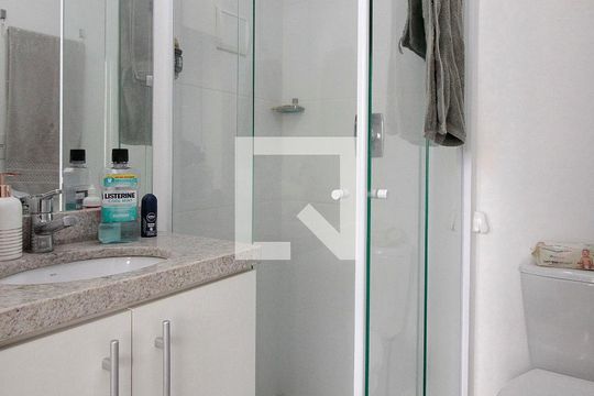 Banheiro de kitnet/studio à venda com 0 quarto, 23m² em Centro, São Paulo