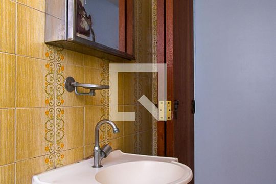 Lavabo de casa à venda com 3 quartos, 189m² em Vila Santa Catarina, São Paulo