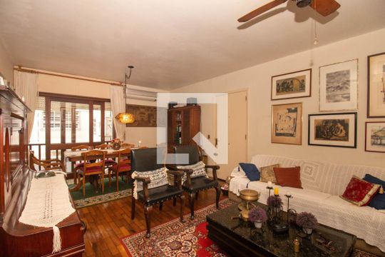 Sala de apartamento à venda com 3 quartos, 220m² em Rio Branco, Porto Alegre
