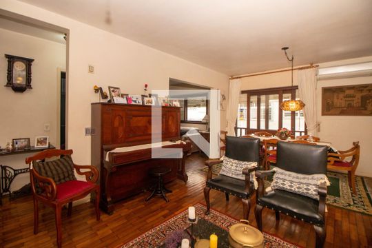 Apartamento à venda com 3 quartos, 220m² em Rio Branco, Porto Alegre