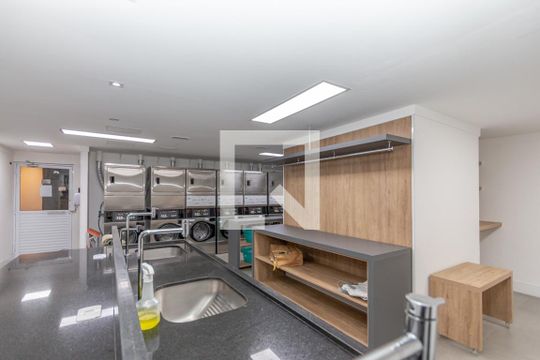 Lavanderia de apartamento para alugar com 1 quarto, 61m² em Brooklin Paulista, São Paulo