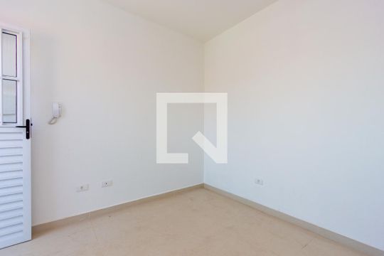 Sala/Quarto de kitnet/studio à venda com 1 quarto, 27m² em Vila Canero, São Paulo