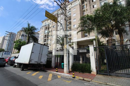 Fachada de apartamento à venda com 3 quartos, 76m² em Sítio da Figueira, São Paulo