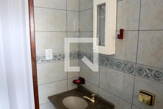 Casa à venda com 3 quartos, 179m² em Vila Ré, São Paulo