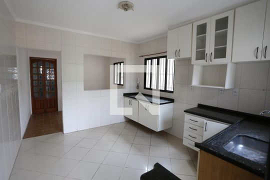 Cozinha de casa à venda com 3 quartos, 179m² em Vila Ré, São Paulo