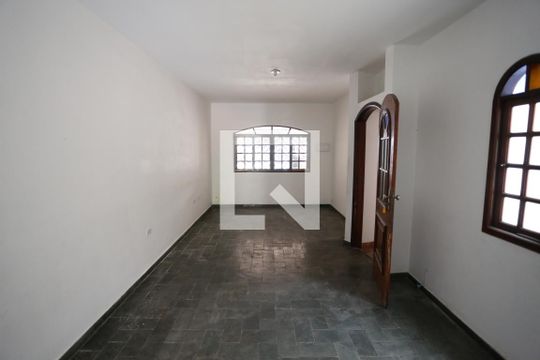 Sala de casa à venda com 3 quartos, 179m² em Vila Ré, São Paulo