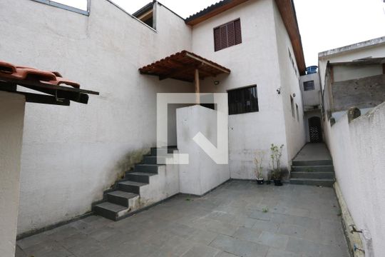 Quintal de casa à venda com 3 quartos, 179m² em Vila Ré, São Paulo