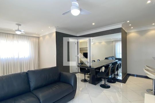 Apartamento para alugar com 1 quarto, 69m² em Alphaville Industrial, Barueri