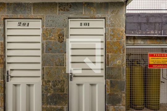 box de apartamento à venda com 3 quartos, 90m² em Coração Eucarístico, Belo Horizonte