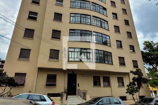 Fachada de apartamento à venda com 2 quartos, 116m² em Aclimação, São Paulo