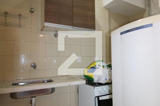 Cozinha e Área de Serviço de kitnet/studio para alugar com 1 quarto, 42m² em Botafogo, Campinas