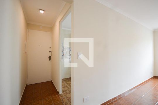Corredor de apartamento para alugar com 2 quartos, 56m² em Vila Pirituba, São Paulo