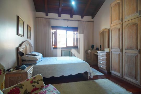 Quarto Suíte de casa para alugar com 4 quartos, 220m² em Jardim São Pedro, Porto Alegre