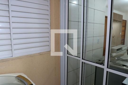 Área de Serviço de apartamento para alugar com 2 quartos, 42m² em Vila Granada, São Paulo