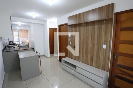 Salão de apartamento para alugar com 2 quartos, 42m² em Vila Granada, São Paulo