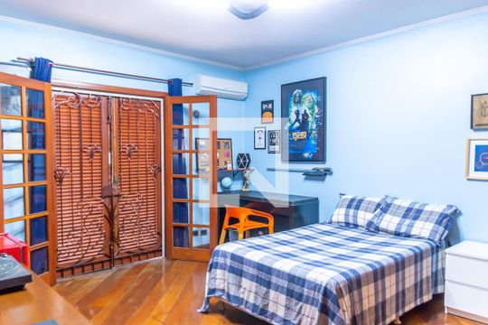 Quarto Suíte de casa à venda com 3 quartos, 255m² em Nova Petrópolis, São Bernardo do Campo