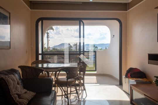 Apartamento para alugar com 3 quartos, 115m² em Loteamento Joao Batista Juliao, Guarujá