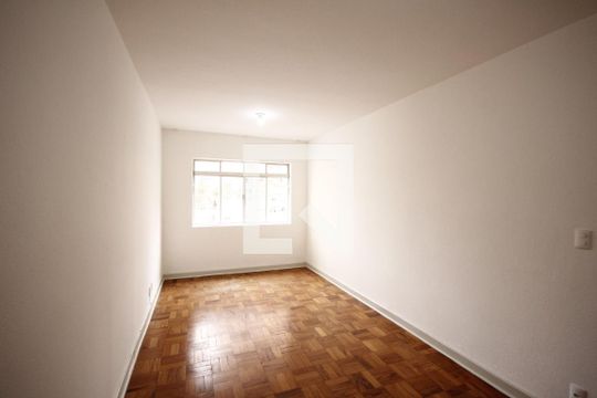 Apartamento para alugar com 1 quarto, 90m² em Cambuci, São Paulo