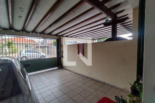 Garagem de casa à venda com 3 quartos, 125m² em Jardim Maringá, São Paulo