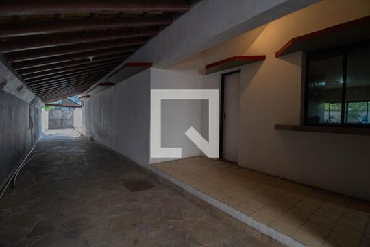 Garagem de casa à venda com 6 quartos, 568m² em Recreio dos Bandeirantes, Rio de Janeiro
