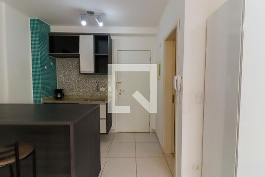 Cozinha de kitnet/studio para alugar com 1 quarto, 31m² em Jardim Ampliação, São Paulo