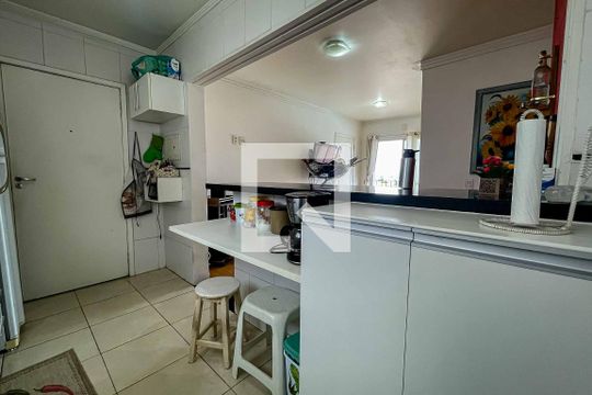 Cozinha de apartamento à venda com 2 quartos, 65m² em Vila Diva (zona Norte), São Paulo