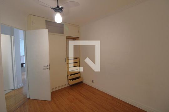 Quarto 2 de apartamento para alugar com 2 quartos, 48m² em Vila Constanca, São Paulo