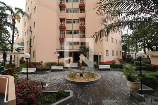 Área comum de apartamento para alugar com 2 quartos, 48m² em Vila Constanca, São Paulo
