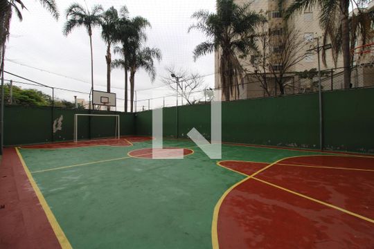 Quadra de apartamento para alugar com 2 quartos, 48m² em Vila Constanca, São Paulo