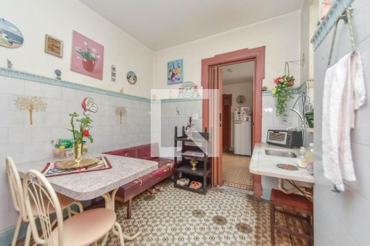 Cozinha de casa para alugar com 3 quartos, 400m² em Vila Buarque, São Paulo