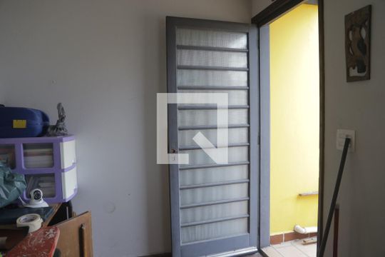 quarto 3 de casa à venda com 5 quartos, 220m² em Planalto Paulista, São Paulo