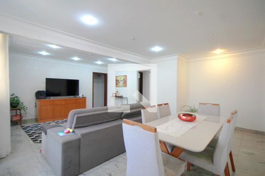 Apartamento para alugar com 4 quartos, 140m² em Cidade Nova, Belo Horizonte