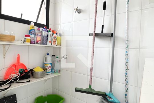 Despensa de apartamento à venda com 2 quartos, 73m² em Vila Pompéia, São Paulo