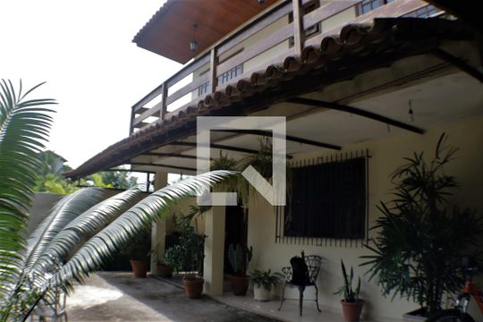 Fachada de casa de condomínio à venda com 5 quartos, 420m² em Pechincha, Rio de Janeiro