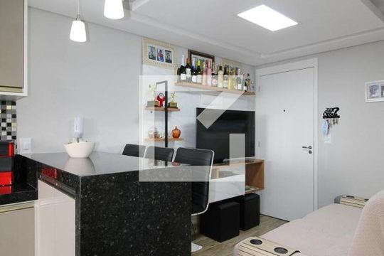Sala de apartamento para alugar com 2 quartos, 40m² em Vila Ema, São Paulo