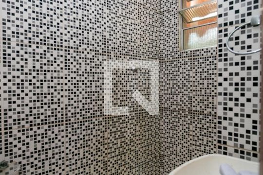 Banheiro de apartamento para alugar com 1 quarto, 35m² em Imirim, São Paulo