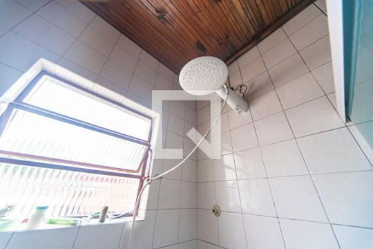 Chuveiro de casa para alugar com 3 quartos, 178m² em Vila América, Santo André