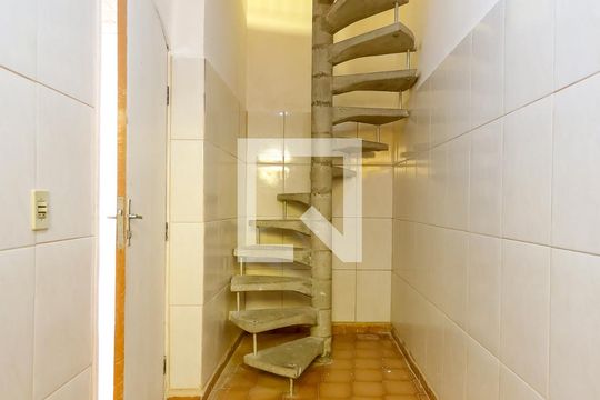 Cômodo Reversível de casa para alugar com 2 quartos, 80m² em Vila Gustavo, São Paulo