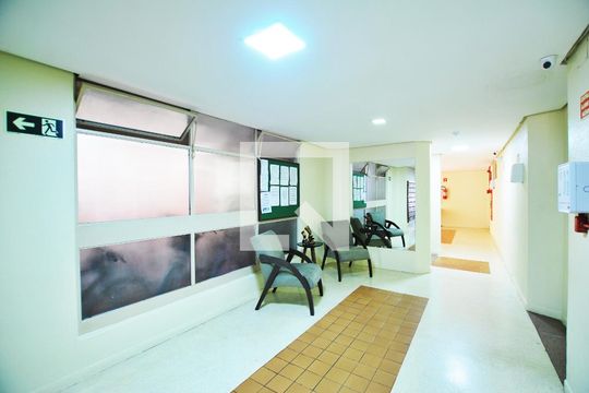 Hall de Entrada de apartamento para alugar com 1 quarto, 35m² em Centro Histórico, Porto Alegre