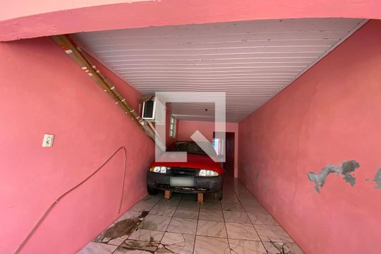 Garagem de casa à venda com 7 quartos, 280m² em Primavera, Novo Hamburgo
