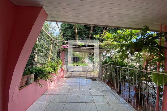 Garagem de casa à venda com 7 quartos, 280m² em Primavera, Novo Hamburgo