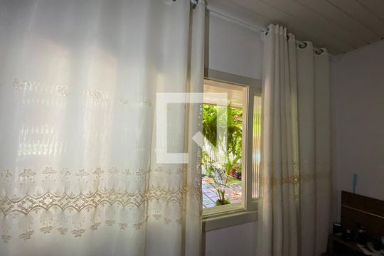 Janela do Quarto 2  de casa à venda com 7 quartos, 280m² em Primavera, Novo Hamburgo