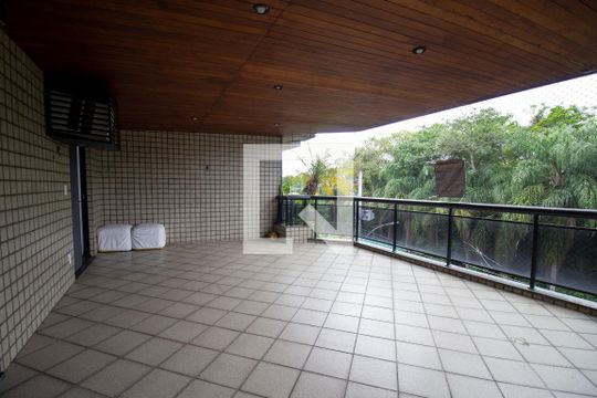 Varanda de apartamento para alugar com 3 quartos, 200m² em Recreio dos Bandeirantes, Rio de Janeiro
